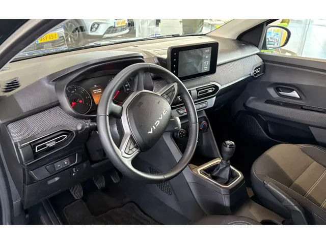 Dacia Jogger 1.0 TCe 100 ECO-G Expression 5p. | LM Velgen | Camera | Sensoren | Cruise | Apple Carplay/Android Auto