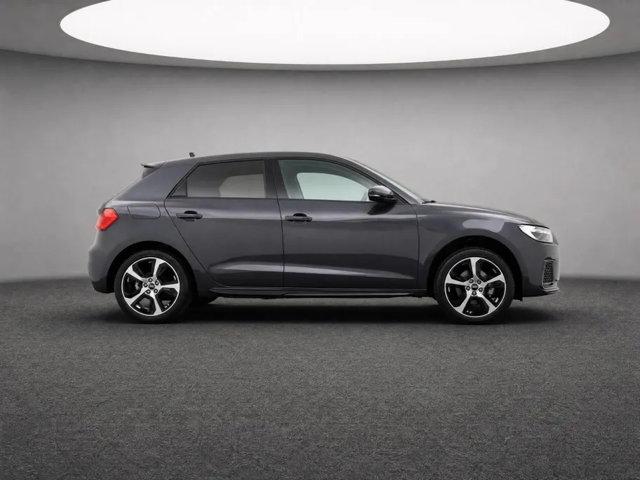 Audi A1 Sportback Advanced edition 30 TFSI 116 PK · Audi Sound · Afgevlakt sportstuur · Full led verlichting · Privacy glas