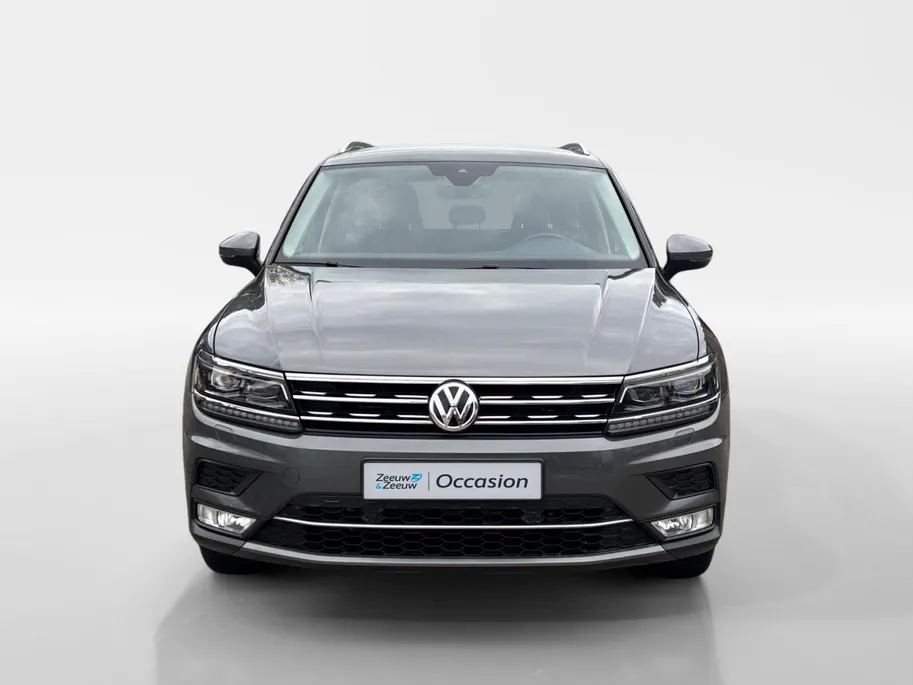 Volkswagen Tiguan 2.0 TSI 4Motion Highline | Trekhaak | Adapt. Cruise Control | Stoelverwarming | Climate Control | Parkeersensoren |