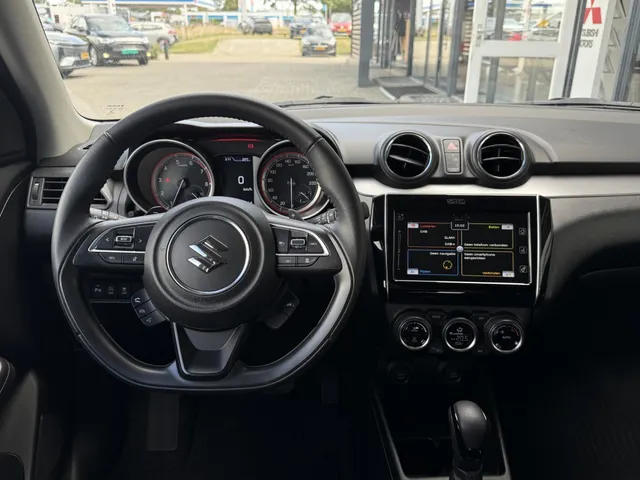 Suzuki Swift 1.2 Style Smart Hybrid Automaat | Bi-tone