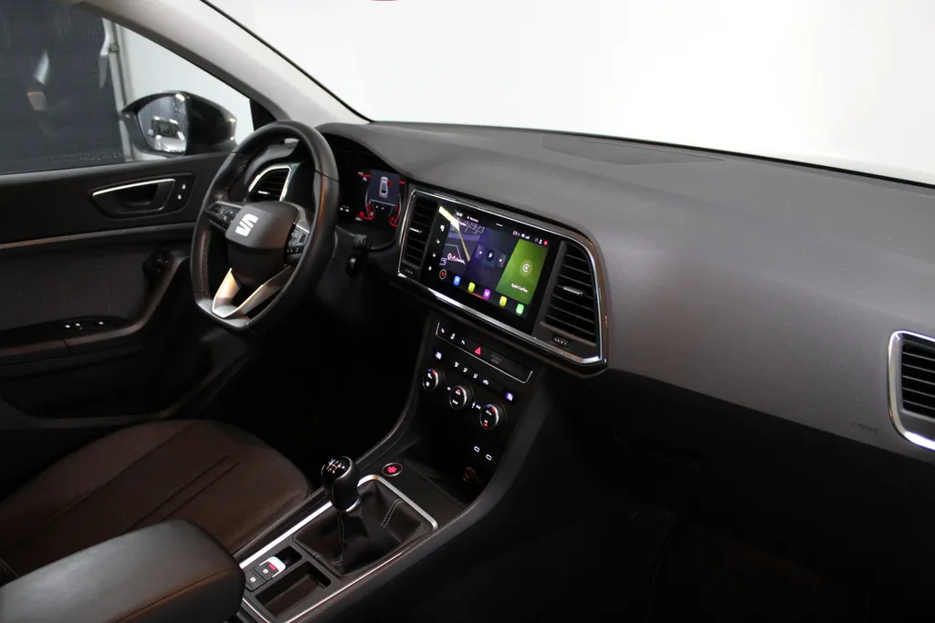 SEAT Ateca 1.0 TSI Style Business Intense / NAVIGATIE / CAMERA / APPLE CARPLAY / ANDROID AUTO / FULL LED /
