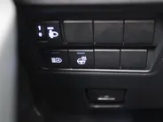 Mazda 2 Hybrid 1.5 Select | Airco | 16'LM | navi | Cruise | Stoelverwarming | Draadloos laden |