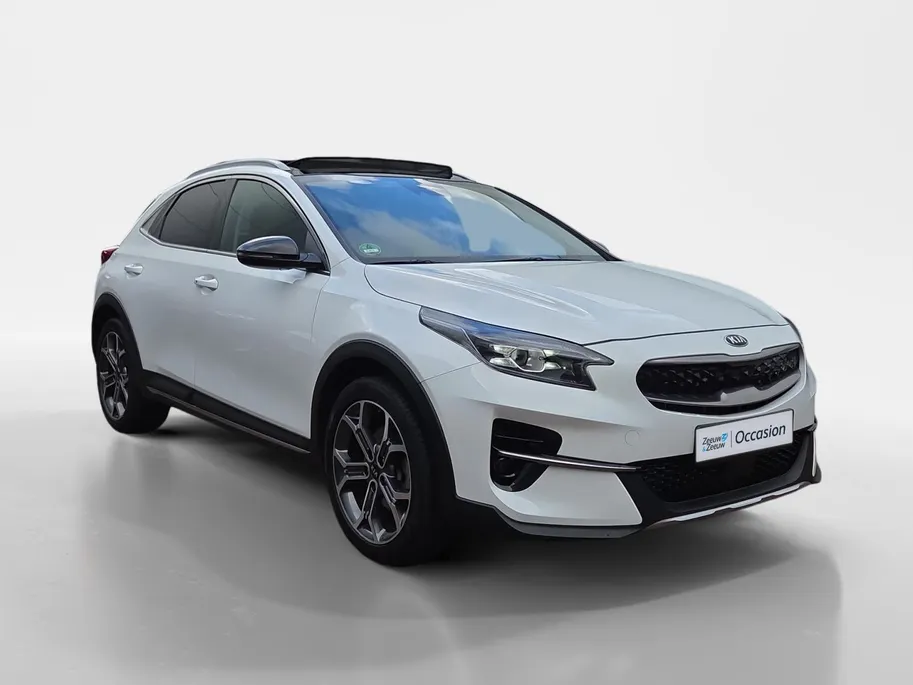 Kia XCeed 1.6i PHEV ExecutiveLine 1e Eigenaar | Dealer Onderhouden | Meest luxe uitvoering | Fabrieksgarantie | Stoelverwarming en Ventilatie | Carplay & Android | Camera | Dodehoek Detectie | Leder | Cruise Control Adaptief | Panorama Dak |