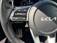 Kia ProCeed 1.0i Turbo GT-Line 120 PK | Cruise Control | Climate & cruise control | Panoramadak | Stoel & stuurverwarming | Elektrische Kofferbak | Navigatie | Apple Carplay/Android Auto | Fabrieksgarantie | NAP