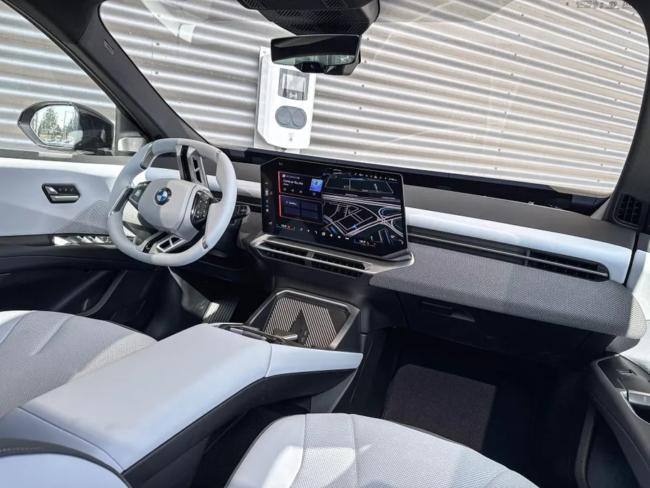BMW iX3 40 eDrive 83 kWh