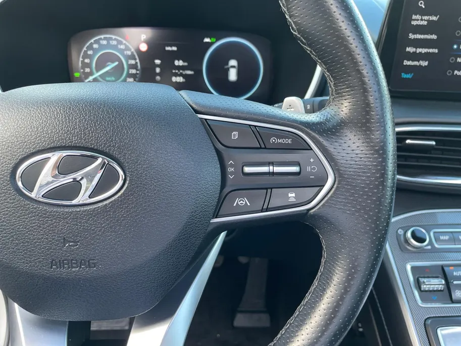 Hyundai Santa Fe 1.6 T-GDI PHEV Premium Sky 7p. | Schuif- kanteldak | Navi | Leder | Elek. stoelverstelling