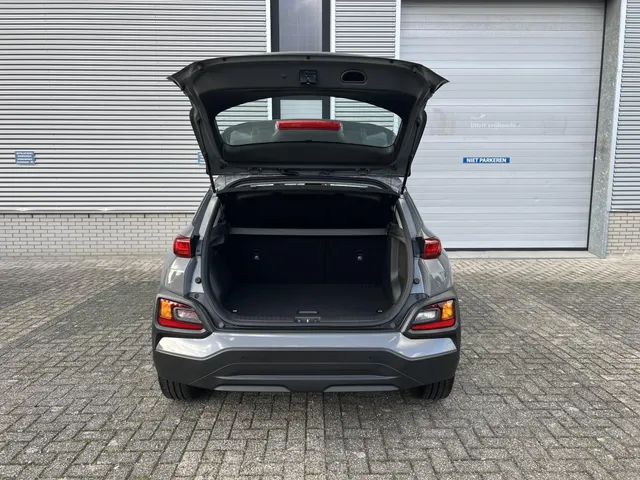 Hyundai Kona 1.0 T-GDI Comfort | Apple Carplay & Android Auto | LM Velgen | Climate Control | Navigatie