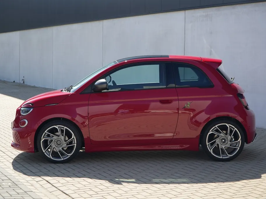 Abarth 500 Turismo 42 kWh | Pano | JBL | Navi | LED | Carplay | Winter
