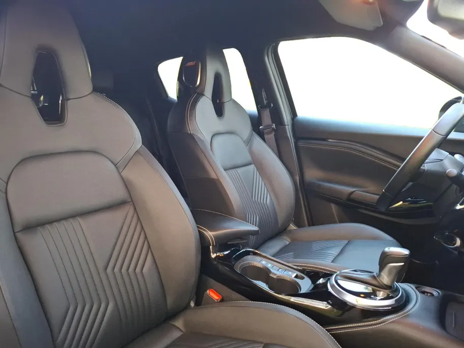 Nissan Juke 1.6 Hybrid Tekna | BOSE | RONDOM CAMERA | BLACK ON BLACK | CARPLAY |