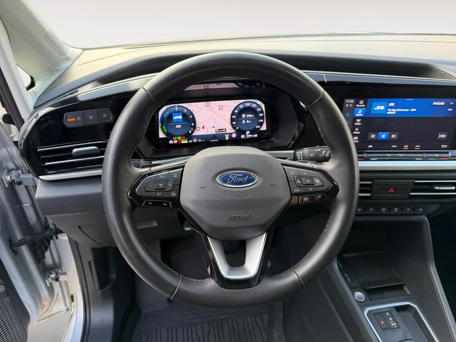 Ford Transit Connect 1.5 EcoBoost PHEV L2 Limited | NL auto | Adapt. Cruise control | Trekhaak | Parkeersensoren voor en achter | Achteruitrijcamera | Navigatie | Apple carplay & Android auto | BLIS | Voorruitverwarming | 17' inch lichtmetalen velgen |