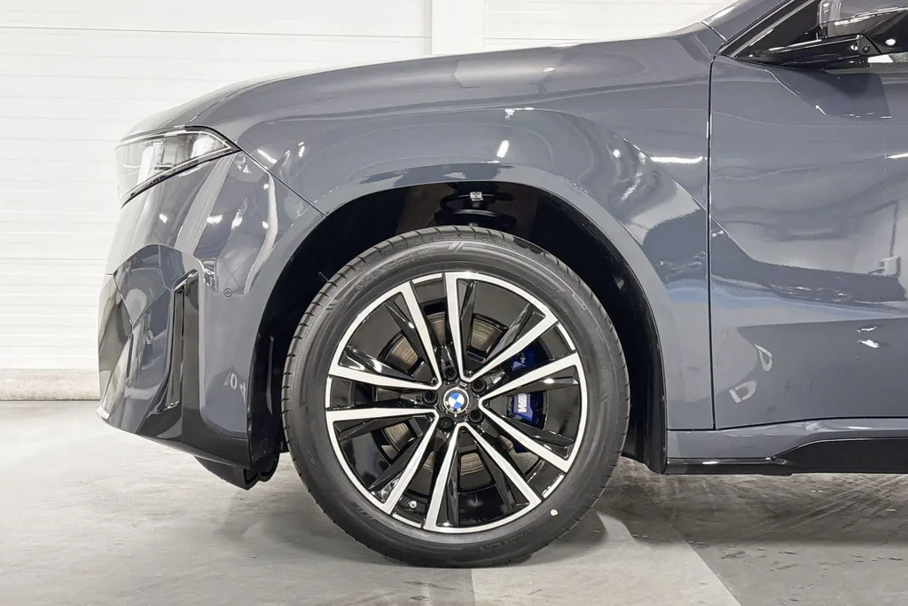 BMW iX3 50 xDrive