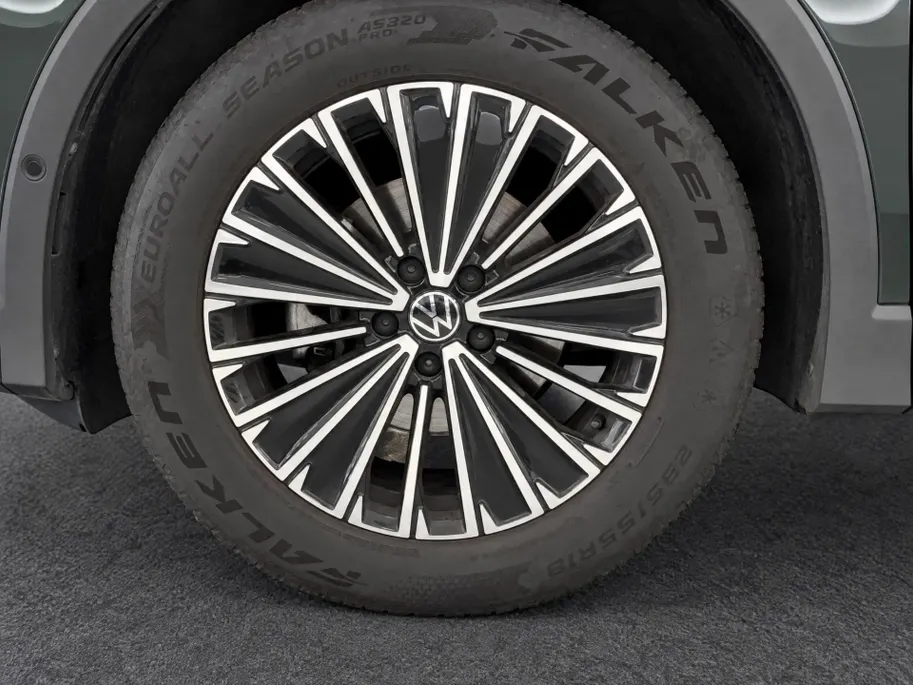 Volkswagen Tiguan 1.5 eTSI 130pk DSG Life Edition · 360 Camera · Inklap. Trekhaak · Stuur- & Stoelverwarming · Dodehoeksensoren · Apple/Android Car Play · Garantie t/m 17-11-2027