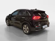 Kia e-Niro DynamicPlusLine 64 kWh | 1e Eigenaar | Accu 100% | Dealer onderhouden | Cruise Control Adaptief | Schuif/Kantel dak | Stoelverwarming | Apple Carplay/Android Auto | Camera | Fabrieksgarantie | NAP