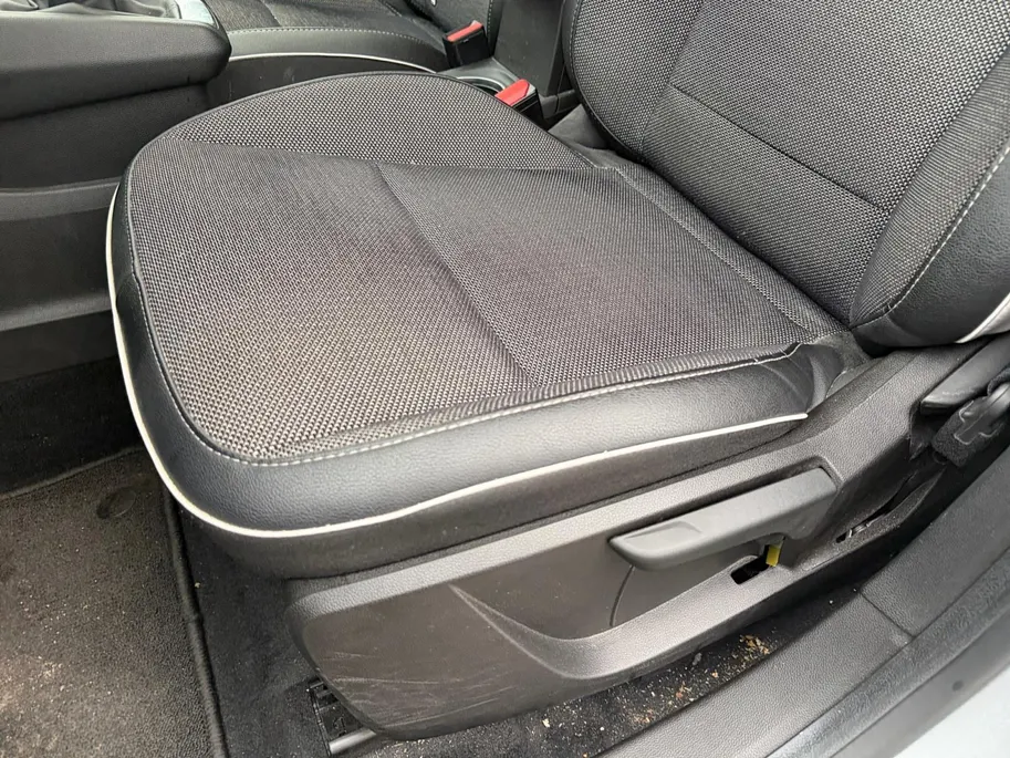 Renault Captur 1.0 TCe 100 Intens | Climate | Cruise | Telefoon | Licht,Metalen velgen | Draadloos opladen | Parkeersensoren |Apple Carplay/Android Auto