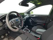 Ford Focus Wagon 1.0 EcoBoost Hybrid ST Line X 155Pk | NL-Auto | 1e eigenaar | Winterpack | Driver Assistancepack | El. Trekhaak | 18' Lichtmetaal | Adaptive Cruisecontrol | Dodehoekdetectie | AGR-best. stoel | B&O Audio |