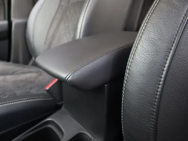 Suzuki Vitara 1.4 BoosterJet Style Hybrid | Panoramadak | Carplay | All Season