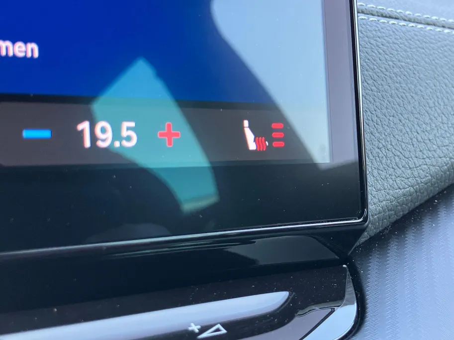 Škoda Octavia Combi 1.5TSI/150PK MHEV Sportline Business · Panoramadak · Trekhaak · Apple/Android · Garantie t/m 31-08-2030 of 100000km.