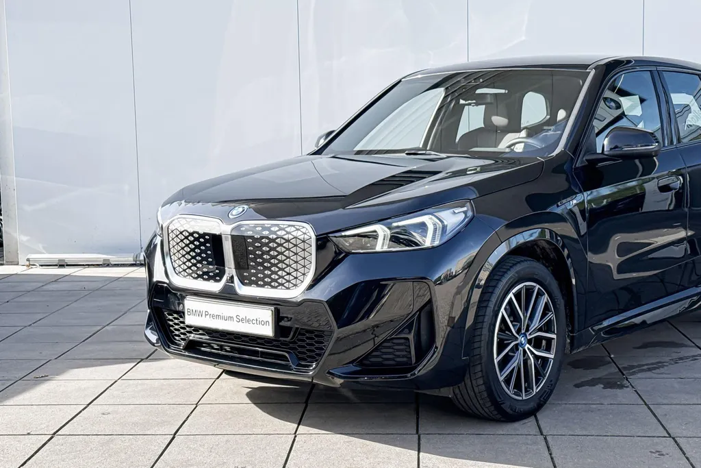 BMW iX1 xDrive30 M-Sport