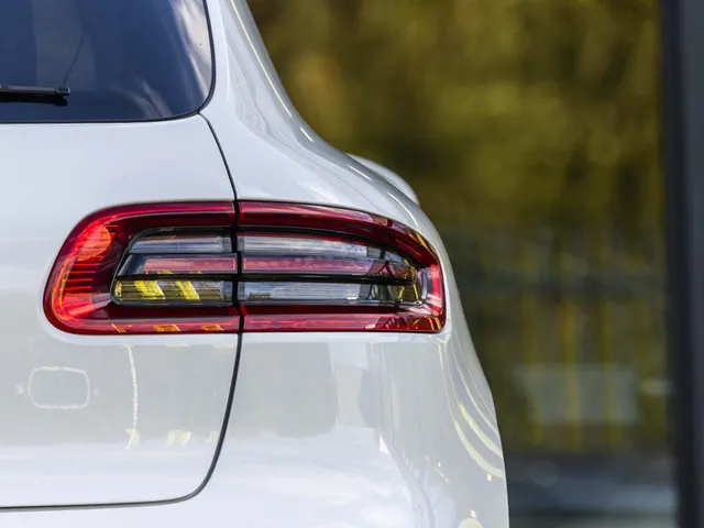 Porsche Macan NL geleverd 2.0