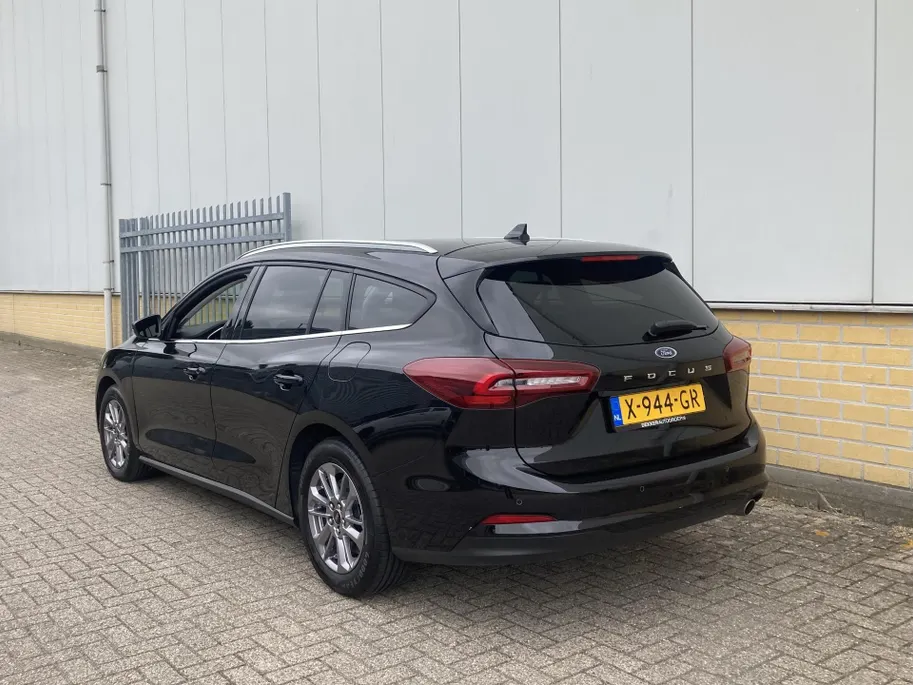 Ford Focus 1.0 EcoBoost Hybrid 125 pk Titanium SYNC 4 Navigatie - Apple Carplay/ Android Auto- Winter Pack - 16inch Lichtmetalen velgen