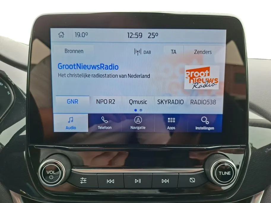 Ford Puma 1.0 EcoBoost Hybrid Titanium | 1e Eigenaar | NL-Auto | Winterpack | 17' Lichtmetaal | Climate Control | Navigatie | Parkeersensoren | Apple Carplay&Andoid auto |
