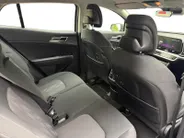 Kia Sportage 1.6 T-GDi MHEV DynamicLine | Navigatie | Climate control | Parkeer camera achter | LM-Velgen
