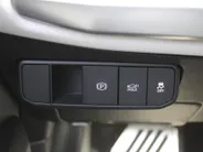 Kia EV4 Fastback GT-PlusLine 81.4 kWh | Schuifdak | Stuur-/stoelverwarming + ventilatie | Camera rondom | Elek. stoelverstelling | Leer | HUD | LED | 19' LM |