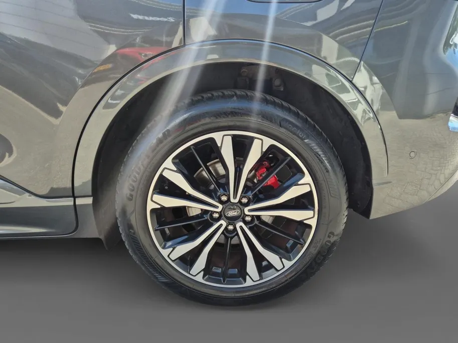 Ford Kuga 2.5 PHEV Vignale | Climate Control | Cruise Control | Navigatie | Camera | Stoelverwarming | Panoramadak | Stoelverwarming voor en achter |