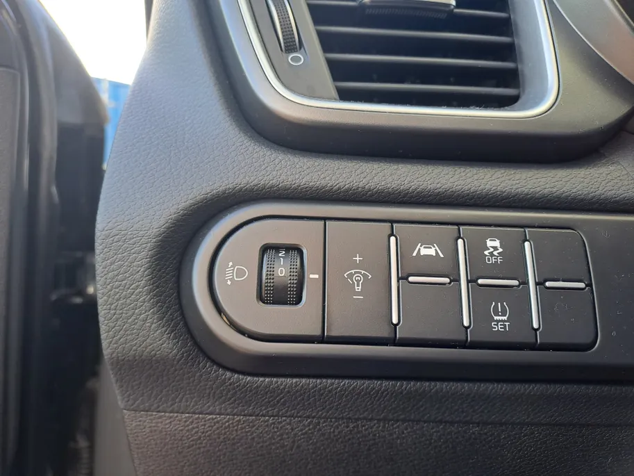 Kia Ceed 1.0 T-GDi DynamicLine | Navi | Cruise control adaptief | Climate Control | Apple Carplay/Android Auto | Camera