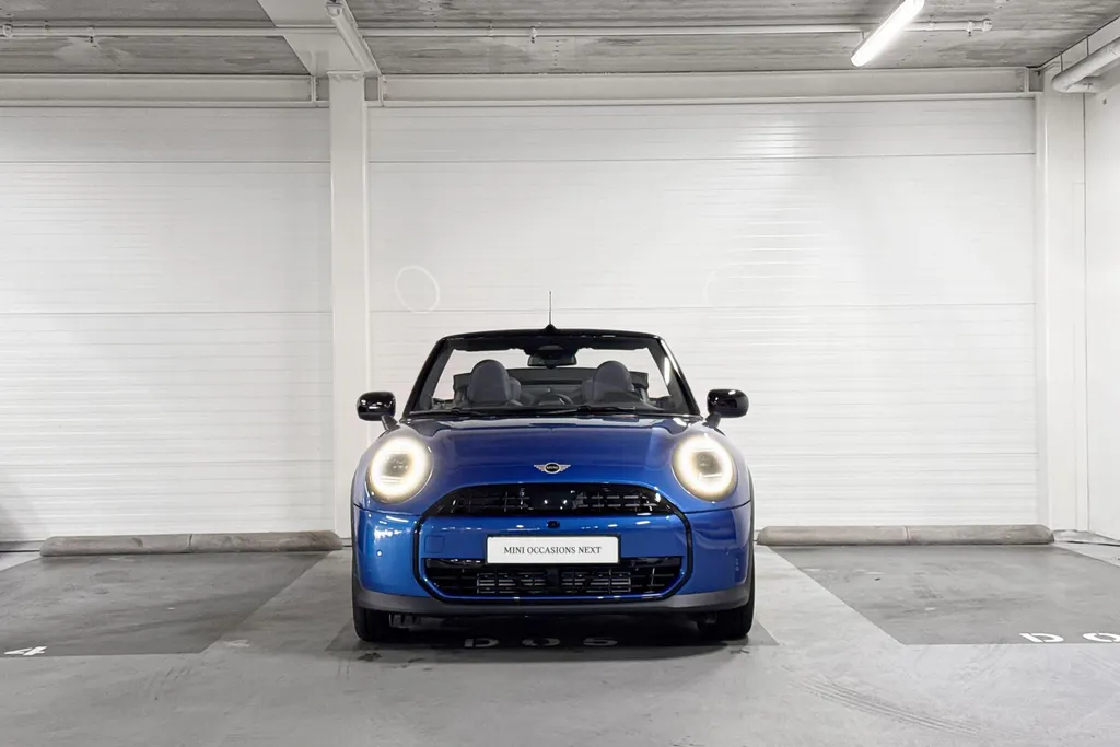 MINI Cooper Cabrio Cooper C Favoured