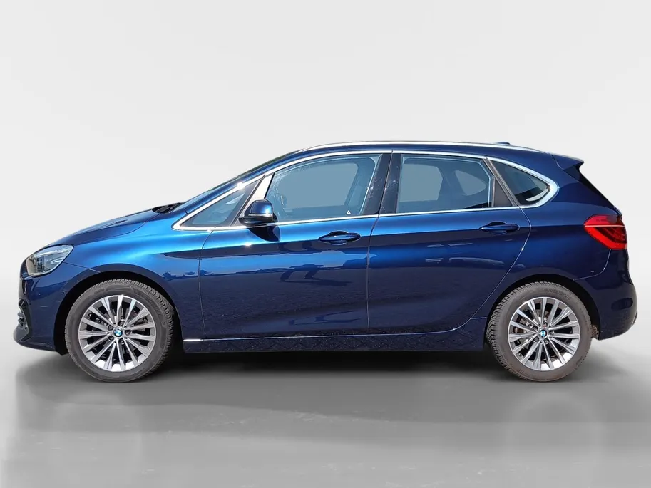 BMW 2 Serie Active Tourer 218i High Executive Edition | Lederen bekleding | Panoramadak | Head-up display | Parkeercamera |
