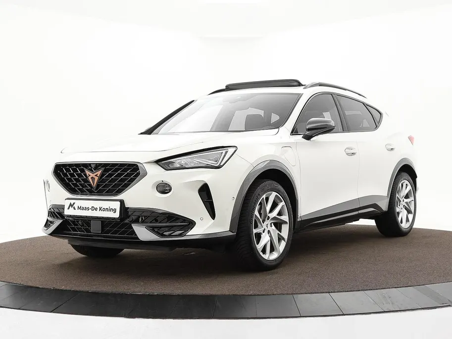 CUPRA Formentor 1.4 TSI 204pk DSG e-Hybrid Essential · Panoramadak · 360 Camera · Stoel-& Stuurverwarming · Apple/Android Car Play · 18'' Inch ·