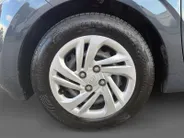 Hyundai i10 1.0 Premium | Navigatie| Parkeer sensoren| Camera| Cruise Controle| Metallic lak| Dealer onderhouden| Climate Controle