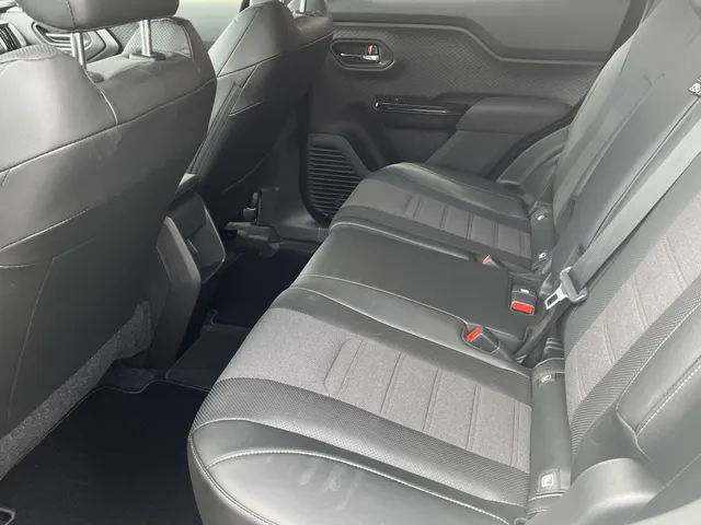 Toyota Urban Cruiser Executive 61 kWh