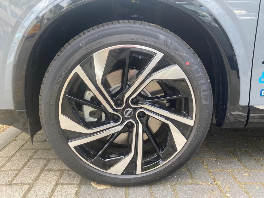 Nissan QASHQAI 1.3 MHEV Xtronic Tekna Plus | 1800KG TREKGEWICHT | €5.000,- VOORRAAD KORTING! | FULL OPTION |