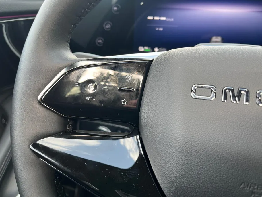 Omoda 9 SHS 1.5T-GDi SHS-P Premium 5p | DEMO | 145 km elektrisch rijbereik | Full Options | Stoelverwarming-/ventilatie | Panorama dak | Leder| Memory seats | Sony Premium audio