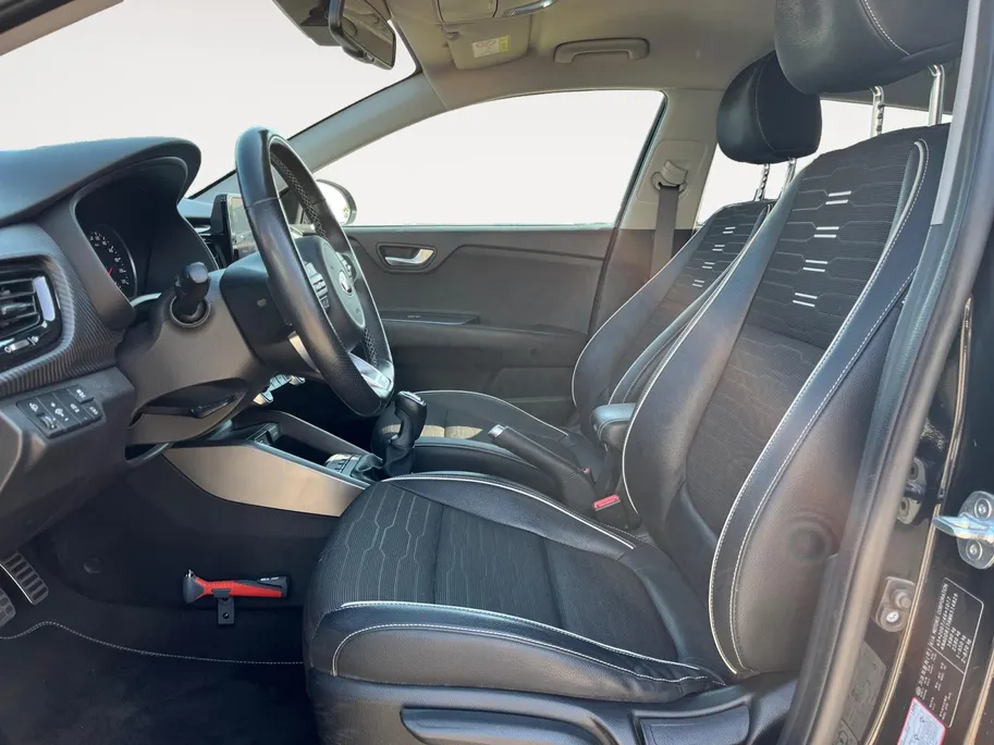 Kia Stonic 1.0 T-GDi MHEV GT-Line | Stuurwiel/Stoel Verwarmd| Apple Carplay/Android Auto| Koplampen adaptief | Cruise control adaptief en stuurhulp|
