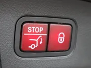 Mercedes-Benz GLA 200 Business Solution AMG l Trekhaak l Keyless l Panoramadak l Ambiente lichtpakket