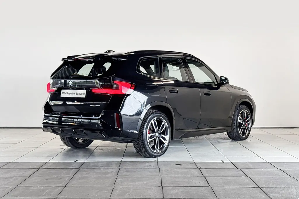 BMW iX1 eDrive20 67 kWh M Sport Edition