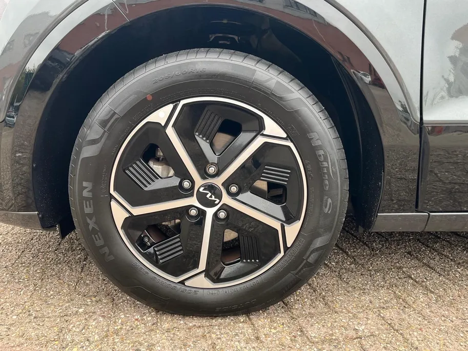 Kia Niro 1.6 GDi Hybrid DynamicLine | Navi | Clima | Camera | Adaptive Cruise | Trekhaak | Apple Carplay & Android Auto | Parkeersensoren