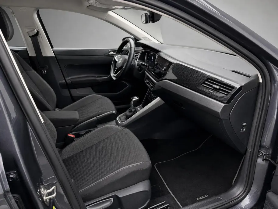 Volkswagen Polo 1.0 TSI 95pk DSG Life Edition · Camera · Apple/Android Car Play · Stoelverwarming · Navigatie · P-Sensoren · 15'' Inch · Garantie t/m 15-07-2028 of 100.000km