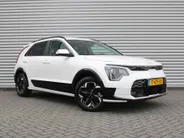 Kia Niro EV Edition 64.8 kWh | Stuur-/stoelverwarming | Camera | Cruise adapt. | Navi | 17' LM | Clima |