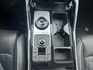 Kia Sorento 1.6 T-GDI Hybrid 2WD ExecutiveLine 5p. | Apple Carplay / Android Auto | Navigatiesysteem | Elektrisch Verstelbare Voorstoelen | Bestuurdersstoel met Geheugen | Elektrisch Schuif / Kanteldak | Elektrisch Bedienbare Achterklep | Stoelverwarming + Stoelkoeli