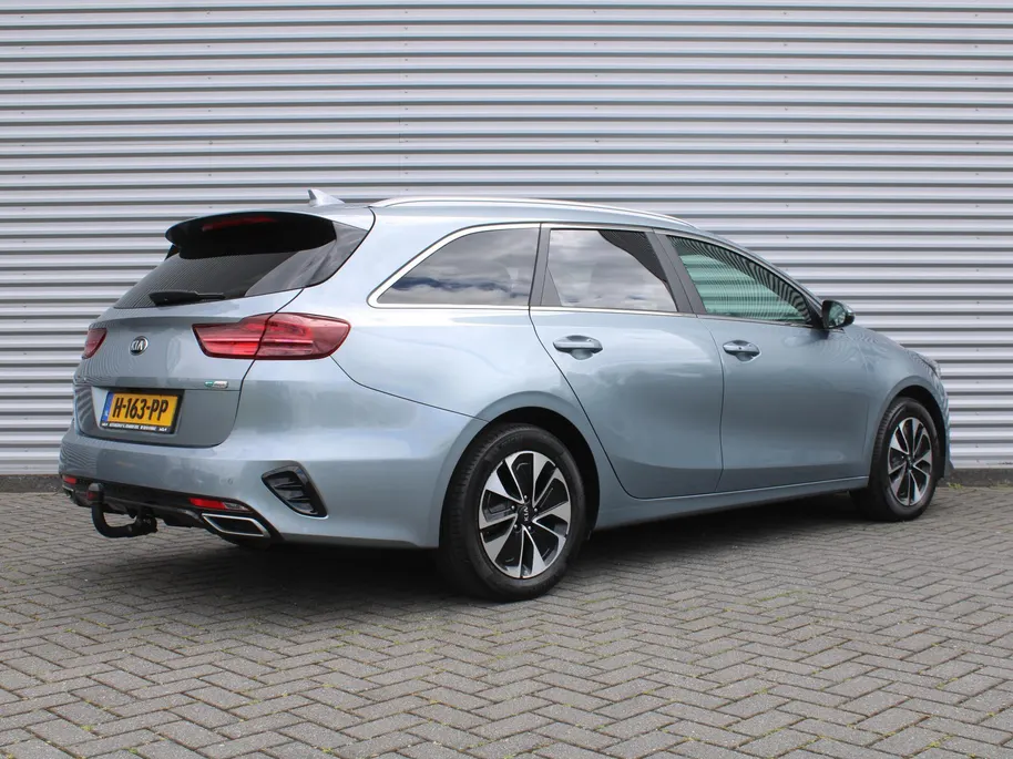 Kia Ceed Sportswagon 1.6 GDI PHEV DynamicPlusLine | Trekhaak | Stuur-/stoelverwarming | Plug-in | 16" LM | Clima | Camera | Cruise adapt. | Navi | LED |