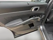 Kia Sorento 1.6 T-GDI Plug-in Hybrid 4WD Edition 7p. | Dealer onderhouden | Trekhaak | Apple Carplay / Android Auto | Navigatiesysteem | Elektrisch Schuif / Kanteldak | Head-up Display |  Elektrisch Verstelbare Voorstoelen | Bestuurdersstoel Met geheugen | Stoelverwa