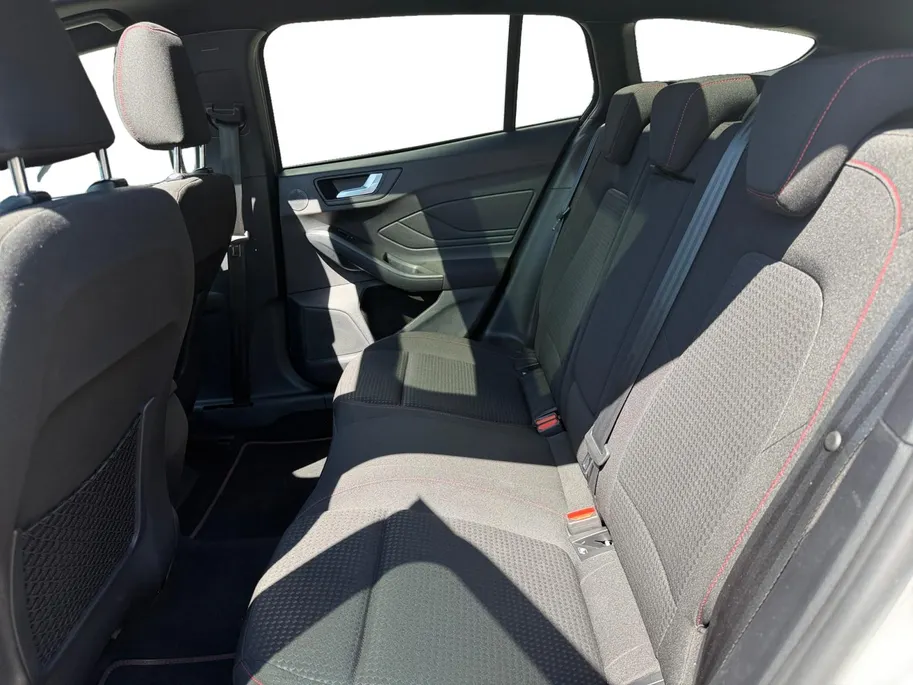 Ford Focus Wagon 1.0 EcoBoost Hybrid ST Line X | Automaat | Panorama dak | Adaptieve Cruise Control