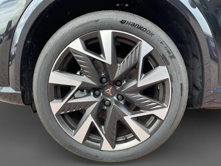 CUPRA Formentor 1.5 TSI e-Hybrid Business *NIEUW*Navi+Camera*Schuif/kanteldak*Adapt Cruise Control*Winter Pack*Trekhaak*Elekt.achterklep*Vol opties!