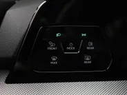 Volkswagen Golf 1.5eHybrid 200kW/272PK GTE · Navigatie · Apple/Android Car Play · Camera + Parkeersensoren · Garantie t/m 13-05-2030 of 100000km