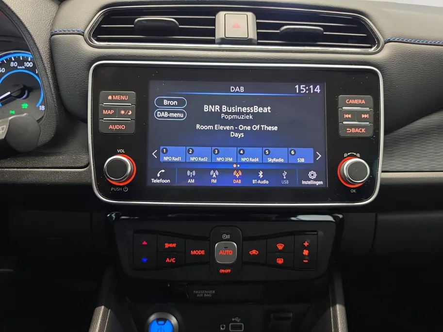Nissan Leaf Acenta 40 kWh | Dealeronderhouden | 1 Eigenaar | NL Auto | Garantie t/m 2030!
