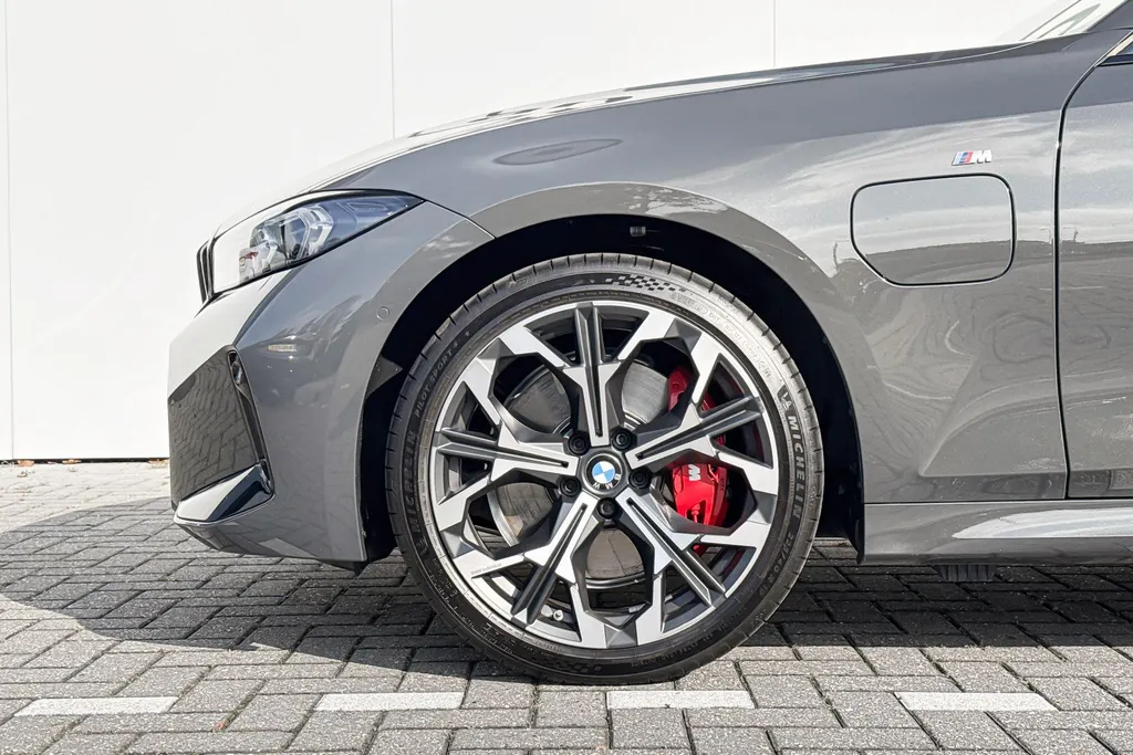 BMW 3 Serie Touring 330e xDrive